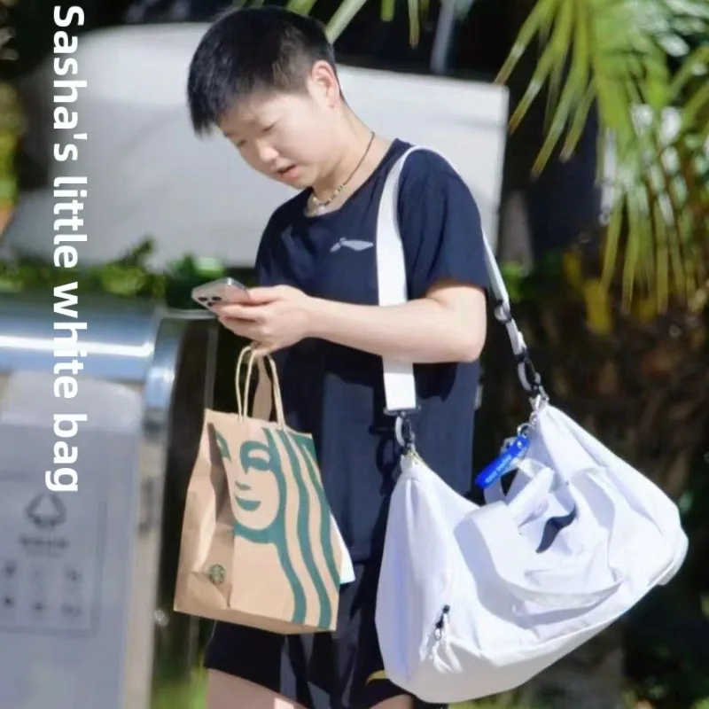 Li-Ning sports bag, same style as Sun Yingsha and Wang Manyu, national team messenger bag and backpack with large capacity - view 3