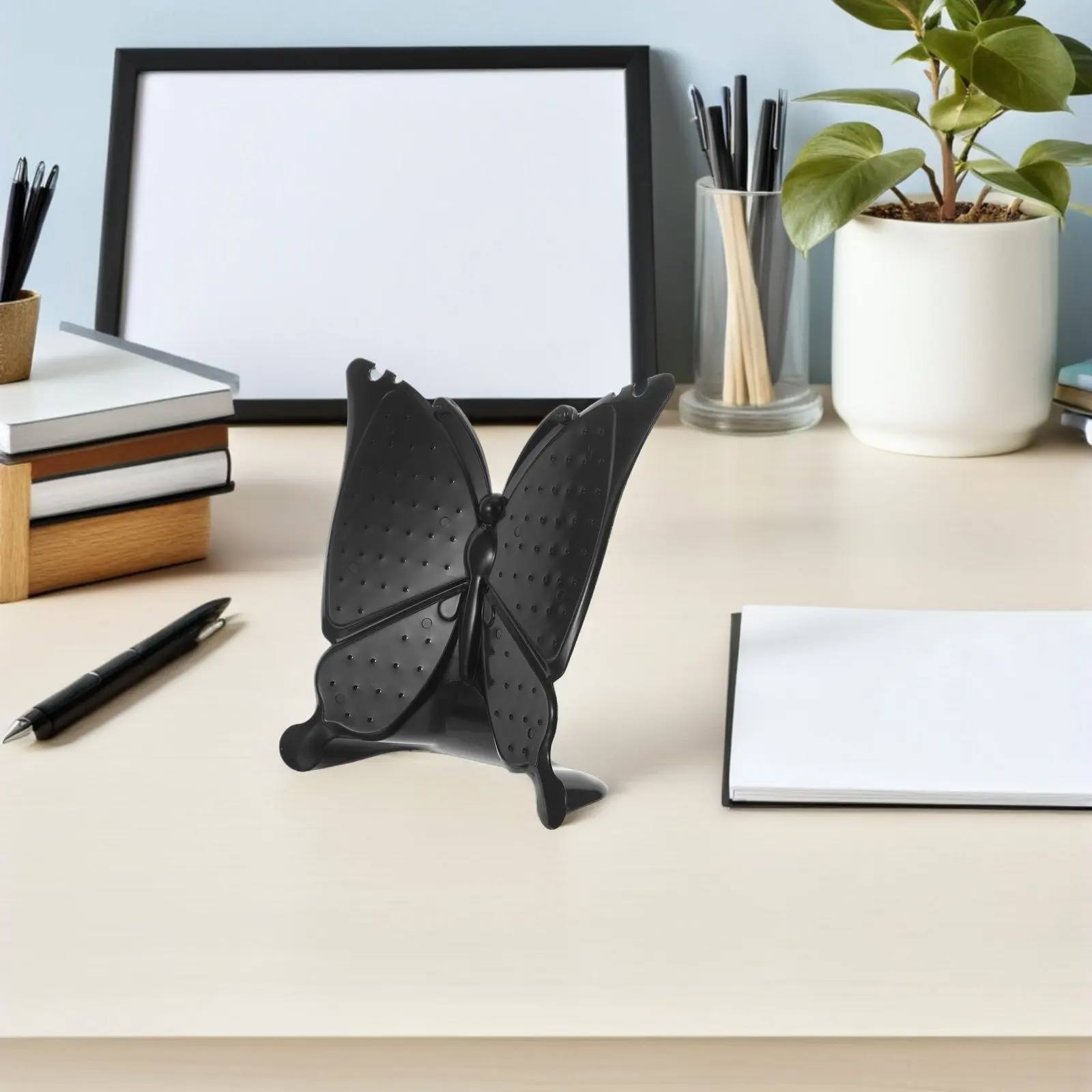 

Butterfly-Shaped Jewelry Stand 96 Slots Earring Holder Organizer for Photos Social Media Display Desktop Earring Storage Rack