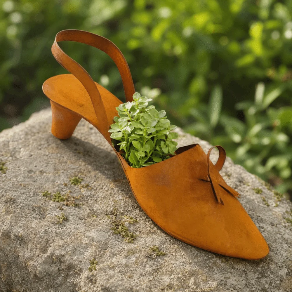 Rusty Finish High-Heeled Shoe Flower Basket Creative Simulated Metal Planter Retro Style Decorative Flower Basket Garden Decors