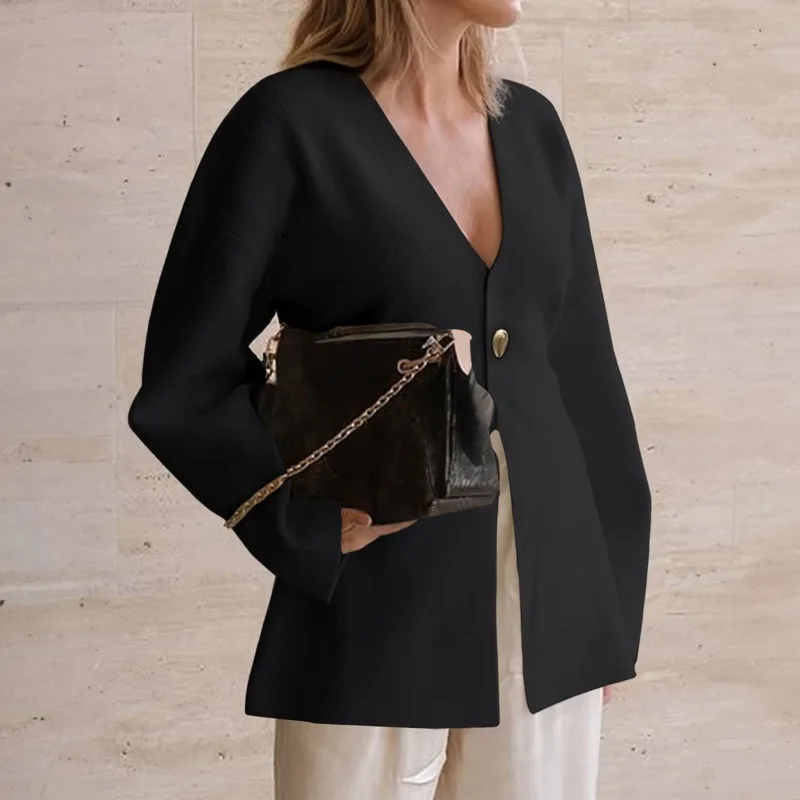 

Женский вязаный кардиган оверсайз с V-образным вырезом, на одной золотой пуговице, свободного кроя, свитер-жакет