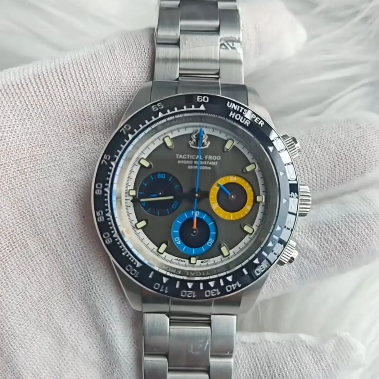 Tactical Frog Men Chronograph Watch 43.5mm Solar Eco-Drive Quartz Wristwatch 200m Waterproof C3 Luminous Sapphire Mirror VS75B