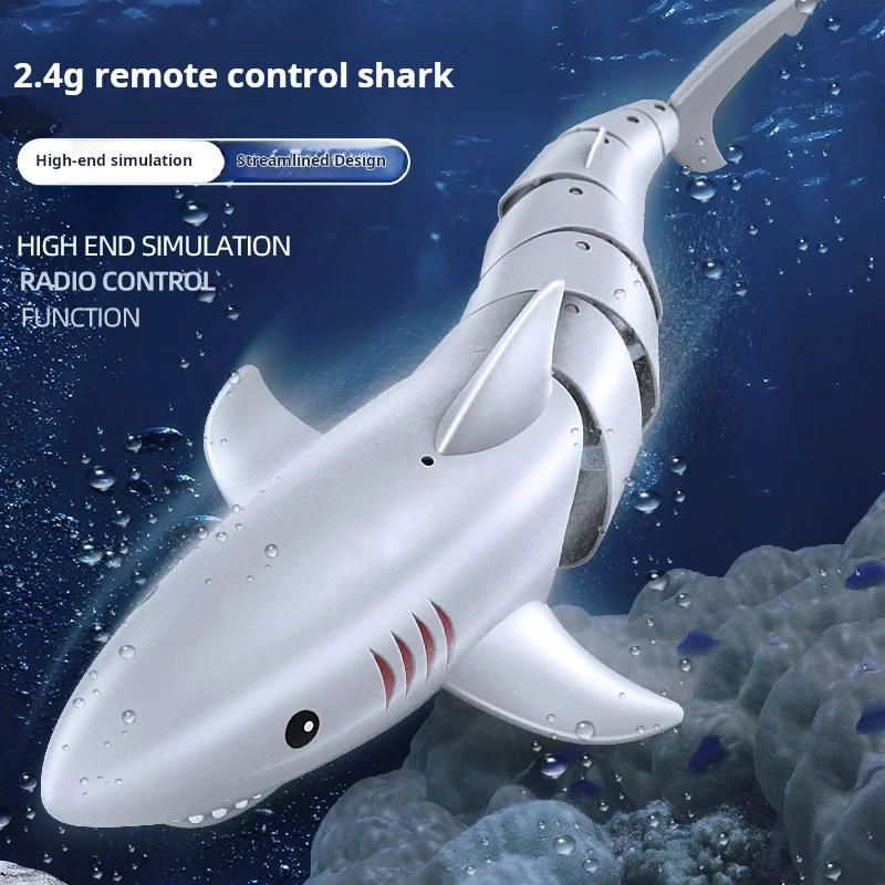 2.4G Electric Shark 360 ° Rotating Diving Waterproof Remote Control Shark Simulation Great White Shark Model Toy Children\'s Gift