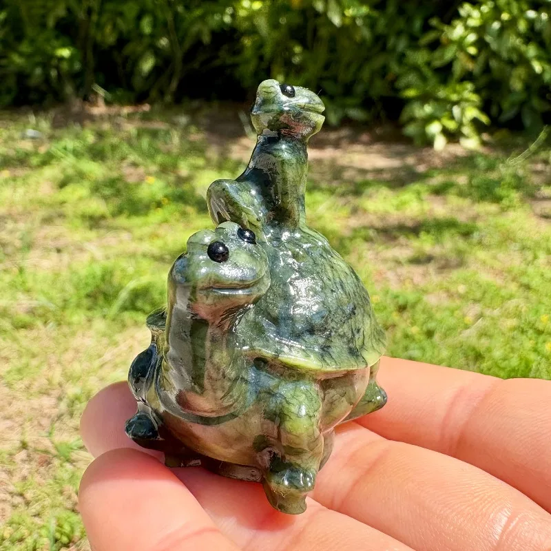 Natural serpentine/turtle and frog hand-carved creative adorable pet desktop tea pet