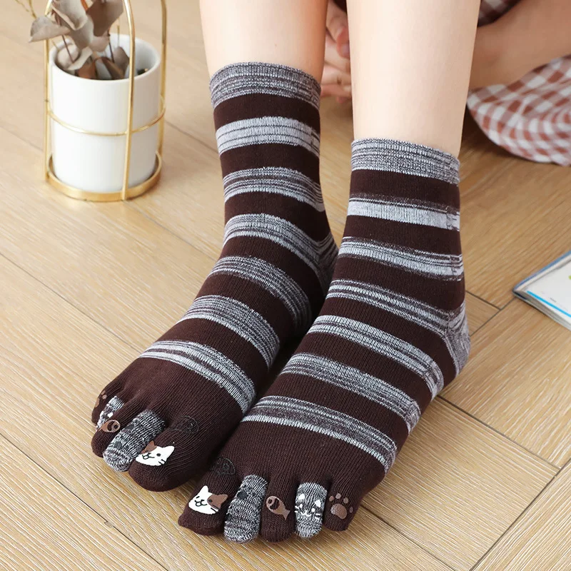 

5 Pairs Funny Toe Socks for Women Girls Cute Cartoon Cat Print Socks Japanese Fashion Striped Harajuku Cotton Socks Five Fingers