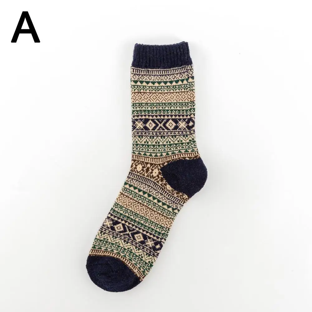 1Pairs Winter Socks Warm Thick Soft Mid-calf Socks Women Couple Socks High Retro Men Socks Style Stripes Quality Colorful R P9L5