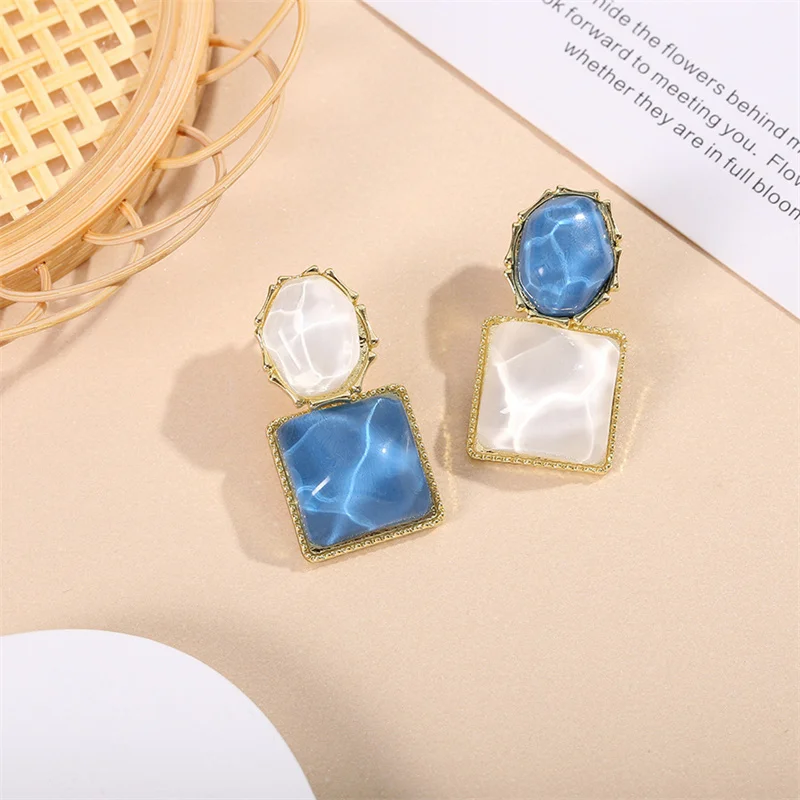 Trendy Colorful Green Stone Resin Square Stud Earrings For Women Light Luxury French Earrings Fashion Jewelry Gifts