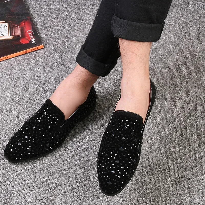 Leather Men's Shoes British Style Pointy Rhinestone Sequin Fashion Flats Wedding Hairstylist Men's Loafers Soft Moccasins