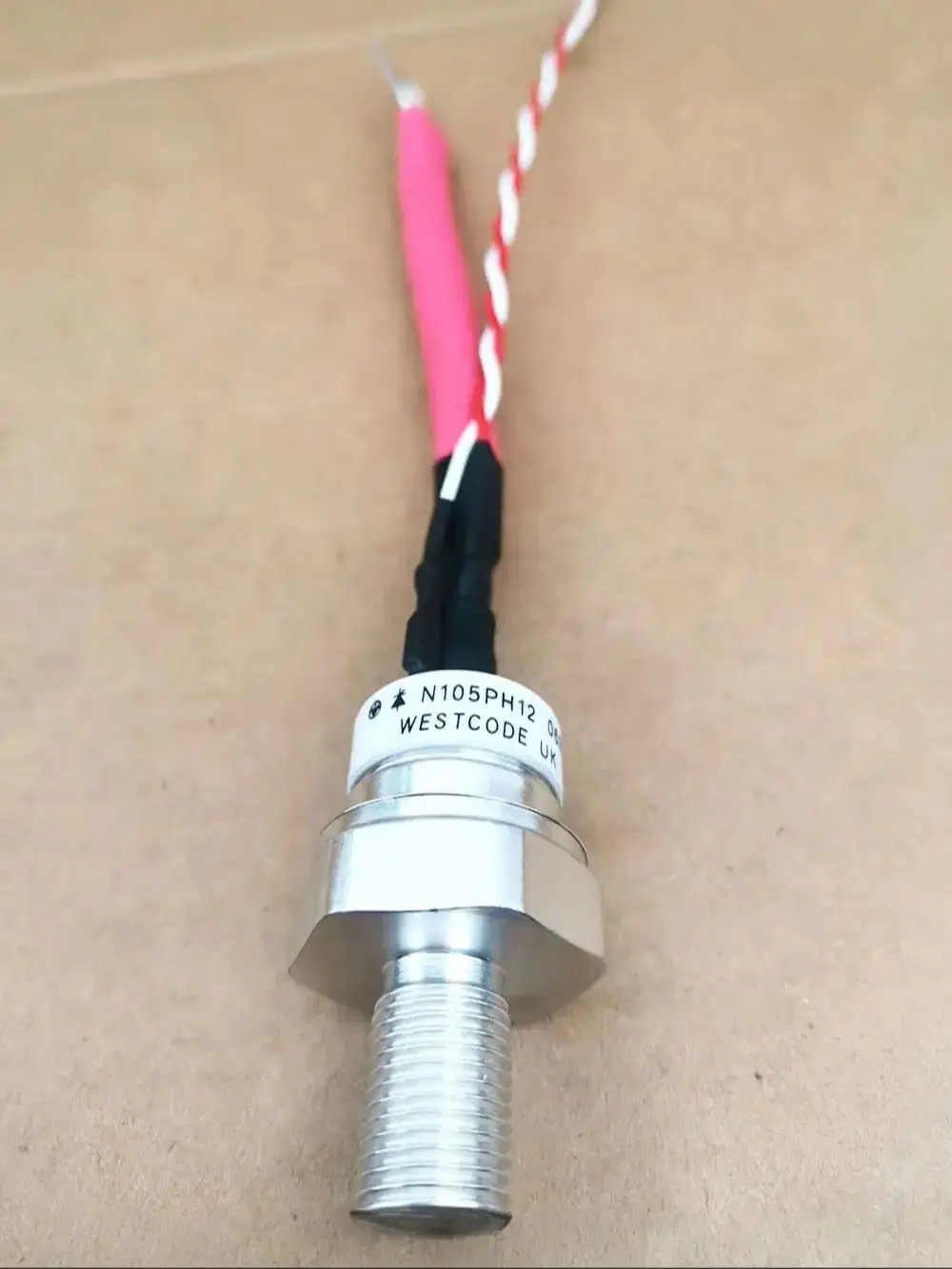 

N105PH12 Тиристор новый