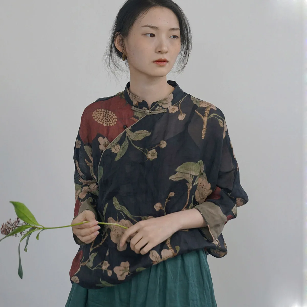 

Vintage Floral Print Quality Ramie Shirt Long Sleeve Buttons Women Chinese Ethnic style Light Thin Loose Cocoon-style Top Summer