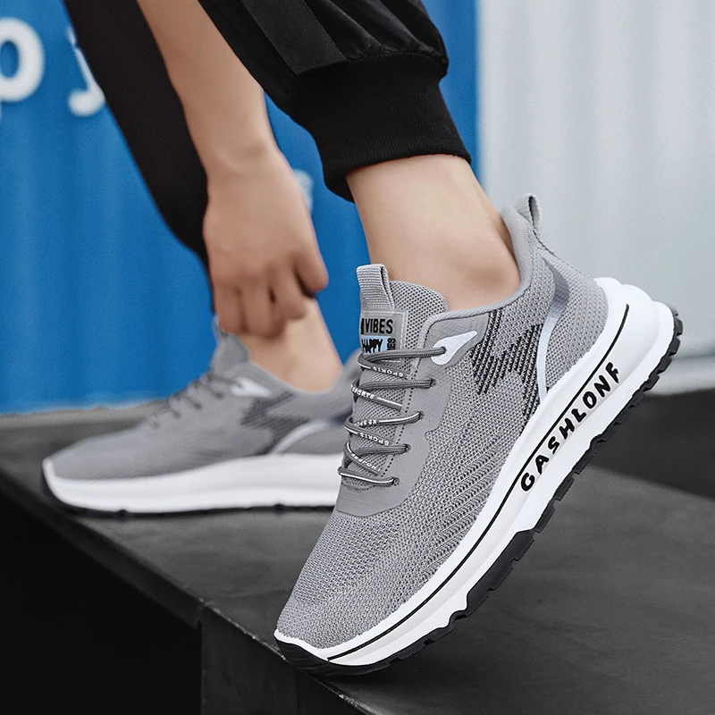 

Summer Flat Sports Shoes for Men Large-sized Color-matched Mesh Fabric Stretchable and Breathable Lace-up Comfort Running Shoes