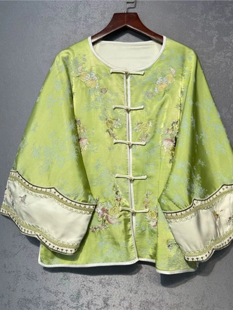 New Chinese-style heavy embroidery jacquard top with round neck and button-up artistic elegant coat for women