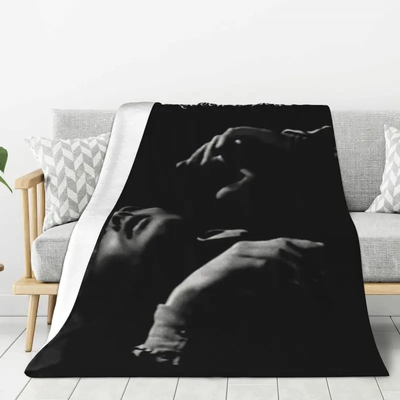 

Custom Smiths Indie Rock Band Blanket Warm Fleece Soft Flannel Throw Blankets for Bedding Couch Outdoor Autumn