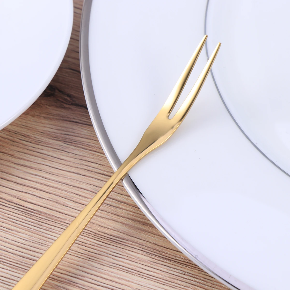 

Fruit Dessert Forks Stainless Steel Golden Long H Titanium Eco Smooth Cake Salad Outdoor Picnic Wedding Kitchen