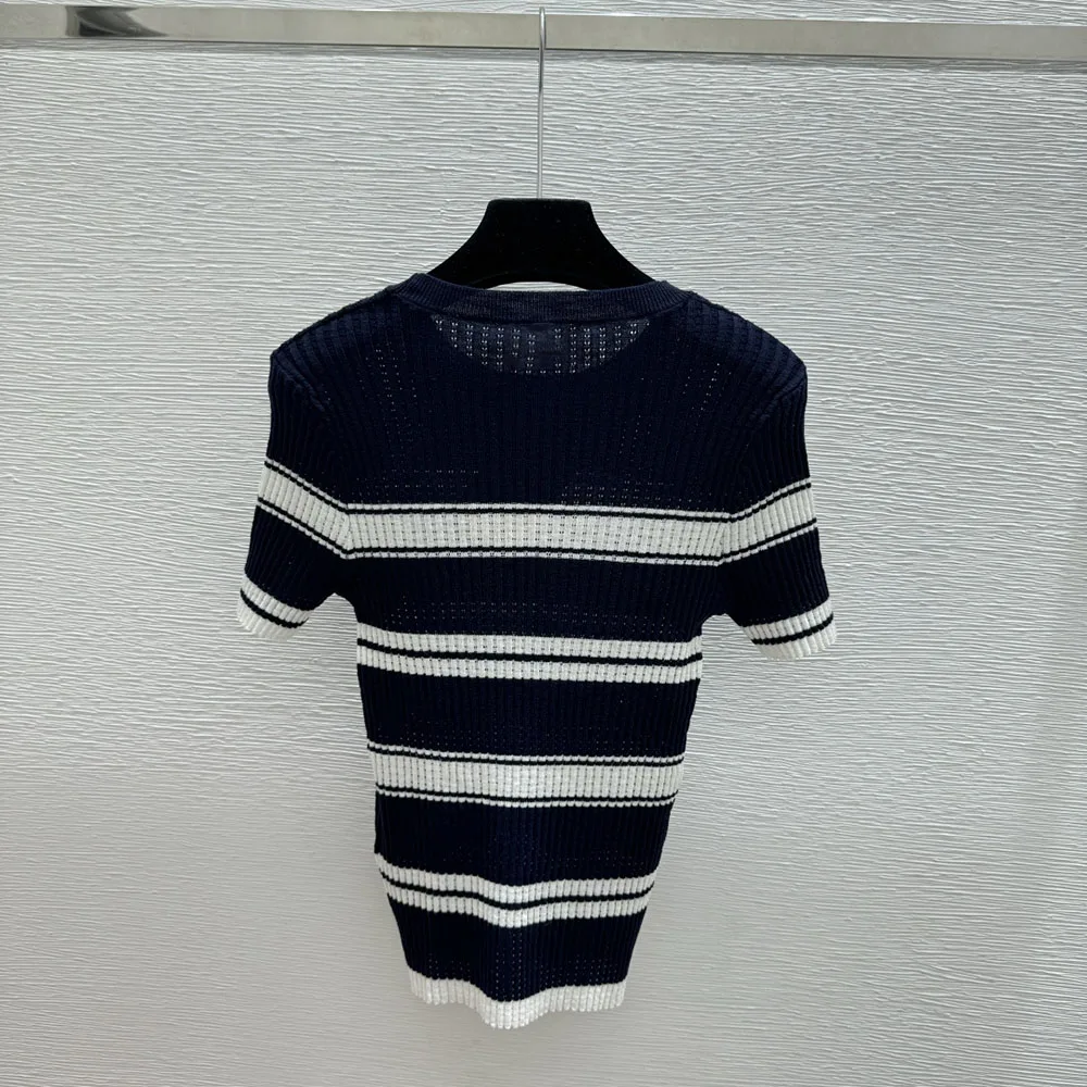 

High-quality 2026 new women's round-neck short-sleeved striped fitted top, fashionable and casual summer T-shirt xy265021210
