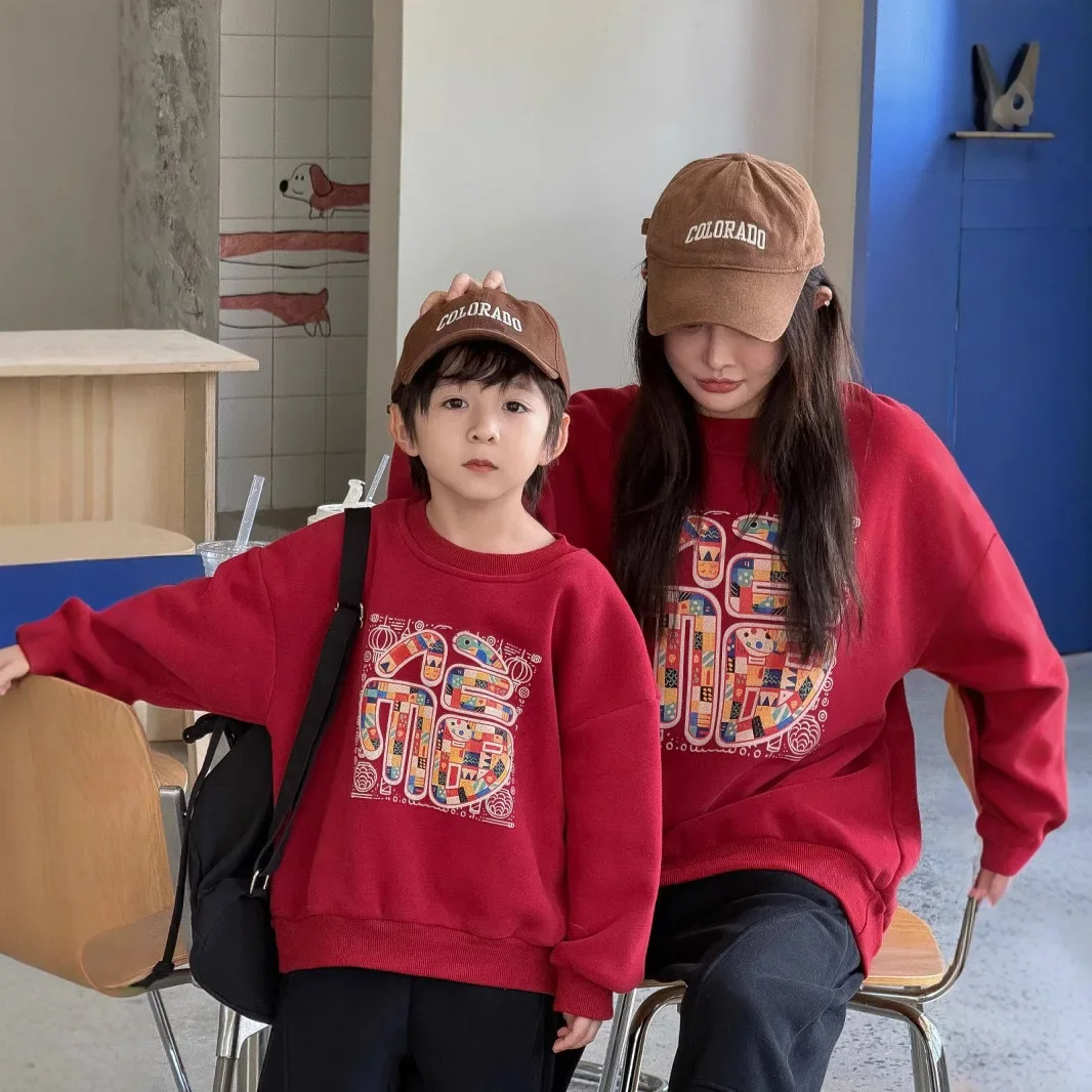 

Winter Family Thick Sweatshirts Chinese New Year of The Snake Dad Mom and Daughter Son Same Warm Red Tops Parent-child Clothes