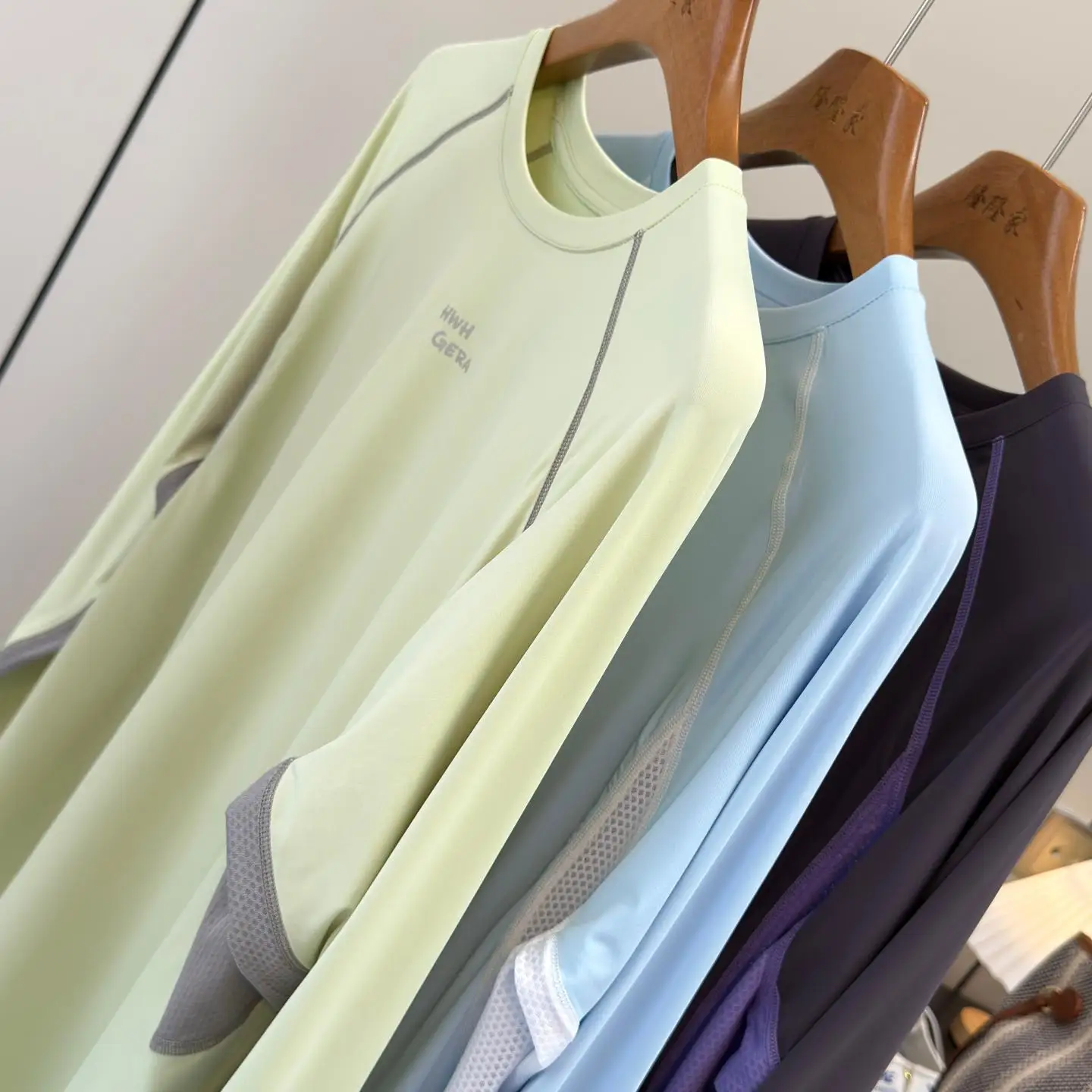Lightweight Breathable Quick Dry Contrast Color Sporty Long Sleeve Hiking Sun Protection T-Shirt for Couples Men Women