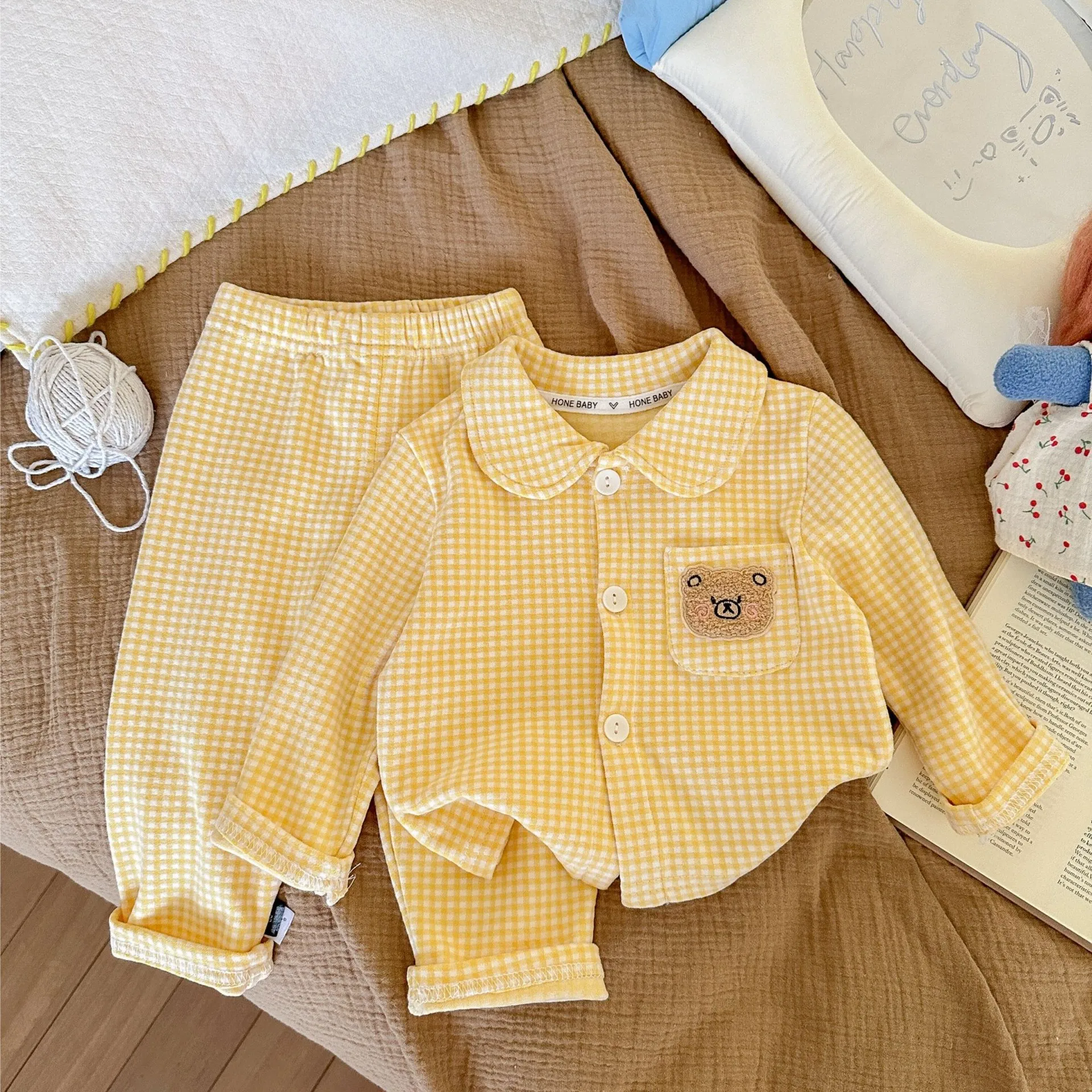 Children's pajamas set boys girls autumn winter cardigan brushed fleece checkered pattern cartoon design two-piece loungewear