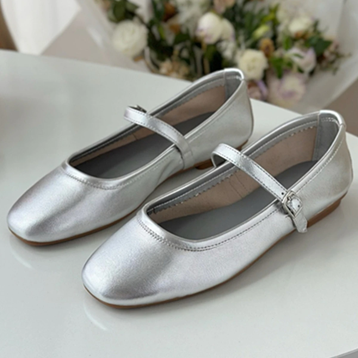 

Maxdutti French Minimalist Sliver Sheepskin Ultra-soft And Comfortable Ballet Flats Retro Mary Jane Loafers Shoes For Women