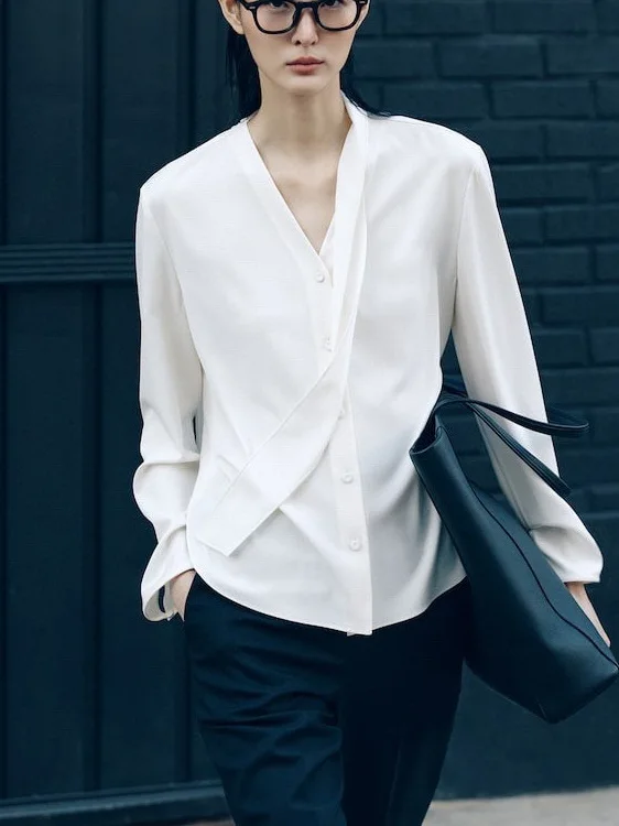 エレガントな V ネック サッシュ シャツ 通勤 多用途 シック ポスター スタイル 長袖 ルーズ フィット 韓国版 薄い素材 プリント