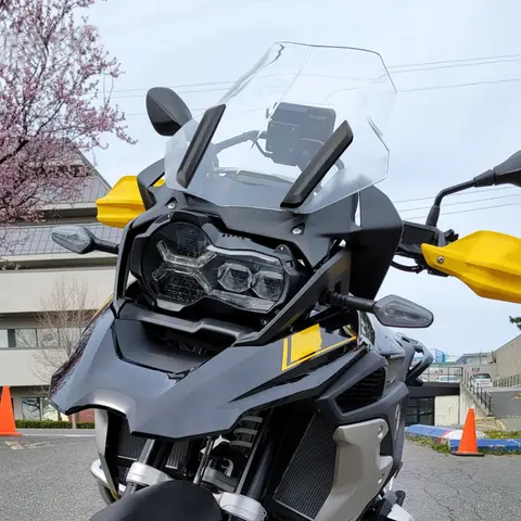 BMW GS R1200 ADV R1250 GSA LC के लिए R1200GS R1250GS विंडस्क्रीन ब्रैकेट माउंट मोटरसाइकिल विंड शील्ड ट्रिम स्ट्रिप किट की एक जोड़ी 8 best sales 1250 जीएसए - №5