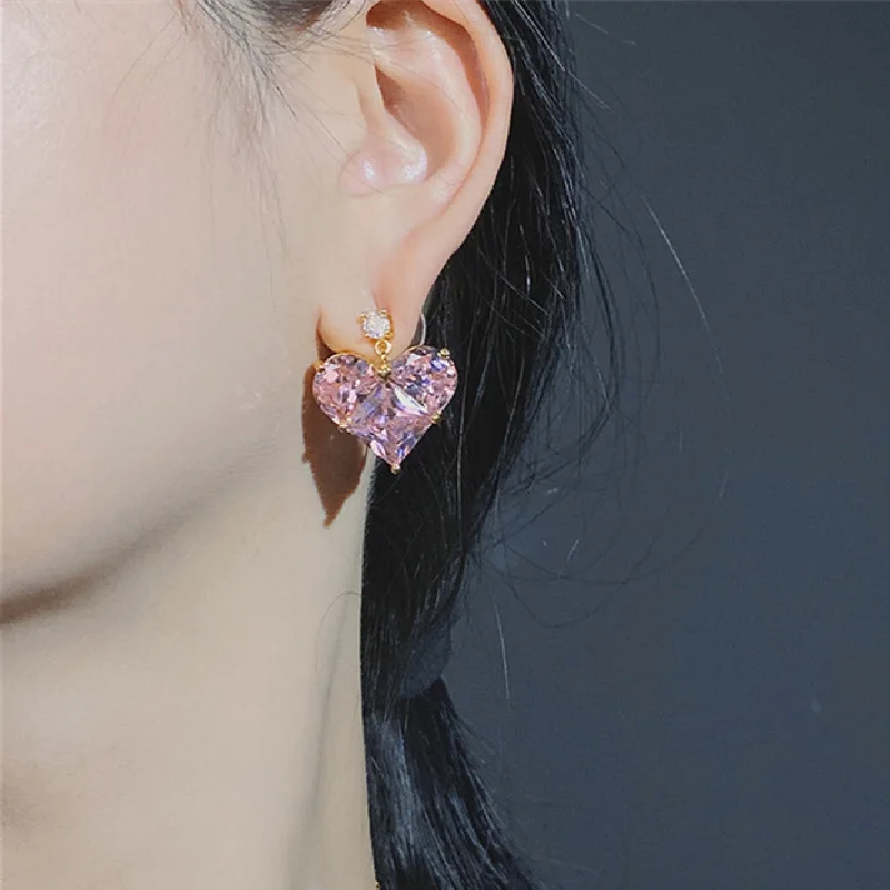 Fashion Pink Love Heart Crystal Earrings for Women Diamond Stud Earring Wedding Engagement Earrings Birthday Party Gift Jewelry