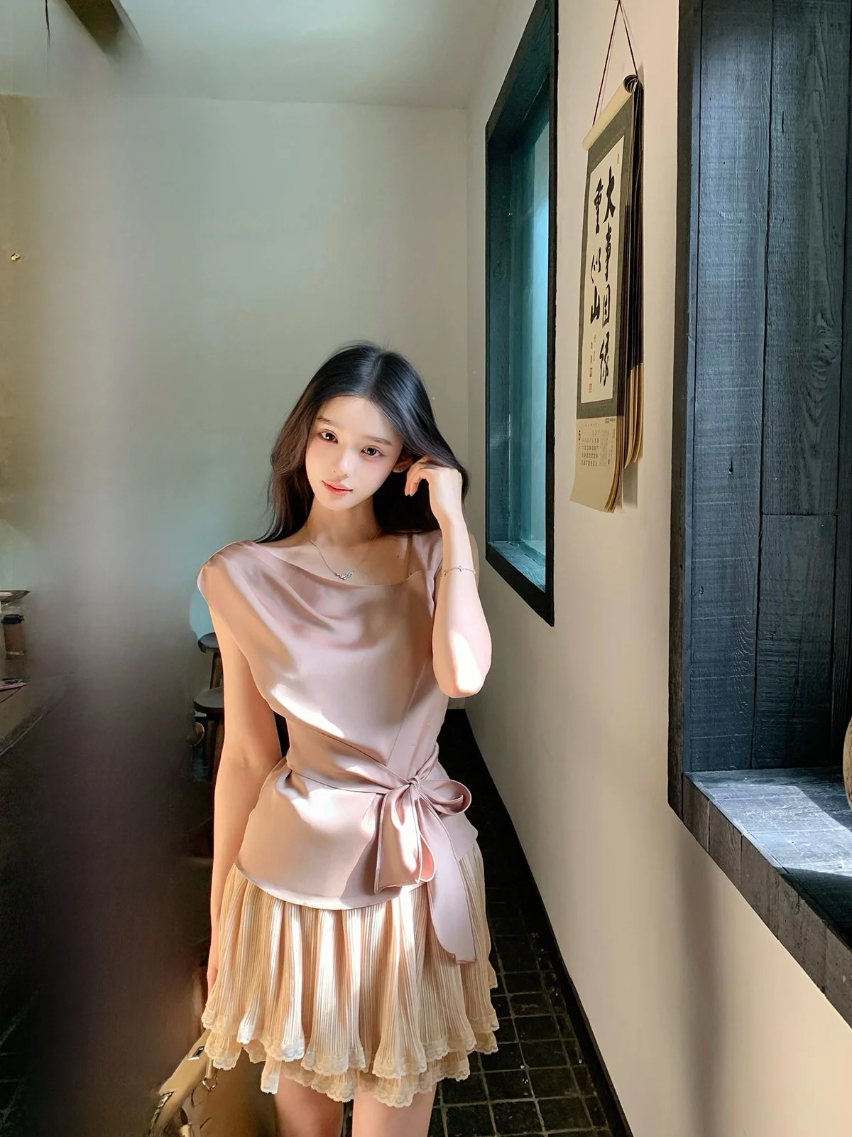 

Женский модный комплект Hotdog Spicy: плиссированная юбка с бретелями и блузка, комплект из двух предметов, летняя коллекция для взрослых женщин