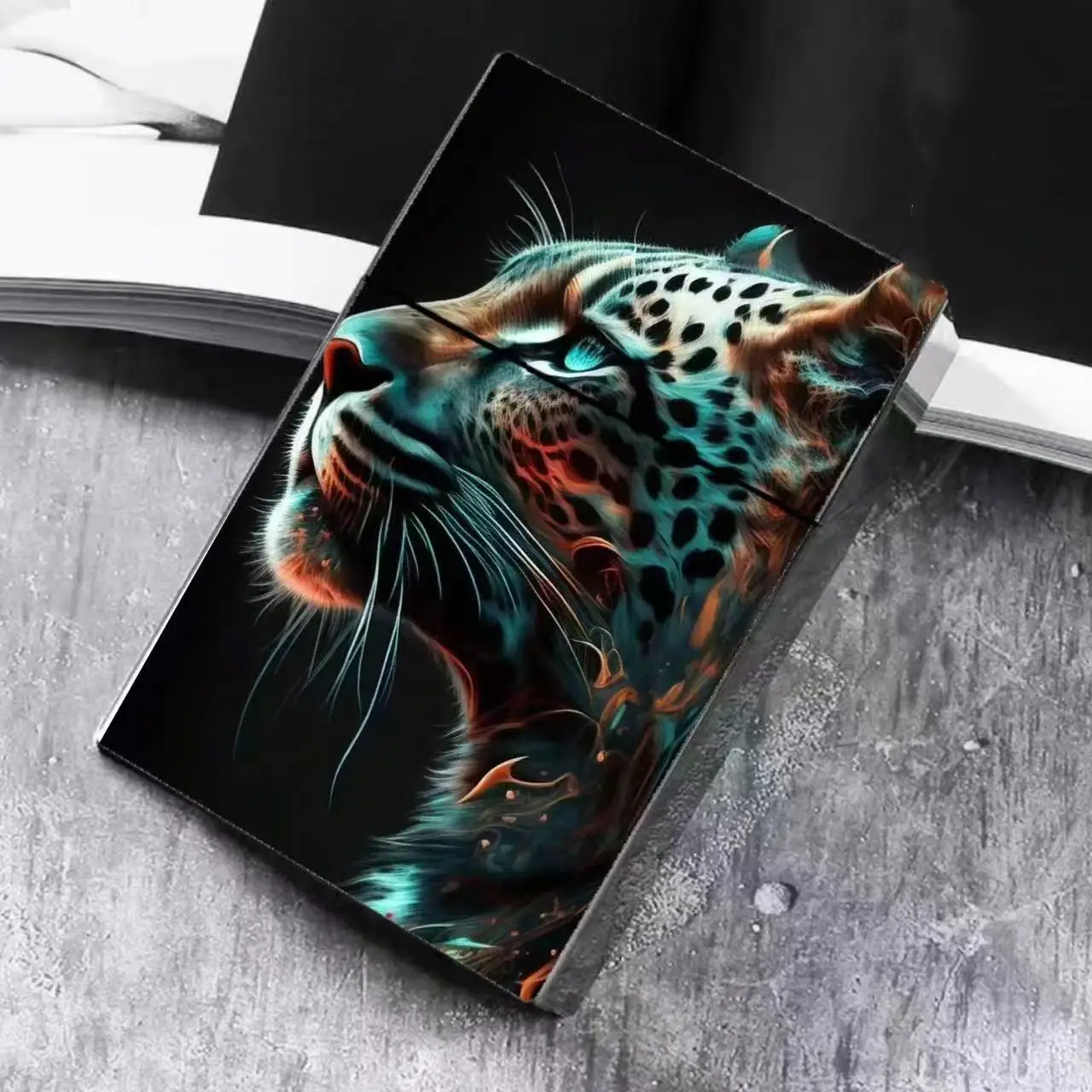 Ins Style Animal Print Cigarette Case for 20 King Size | 2-in-1 Card Holder& Crushproof Box | Cool Gift with Wild Pattern Design