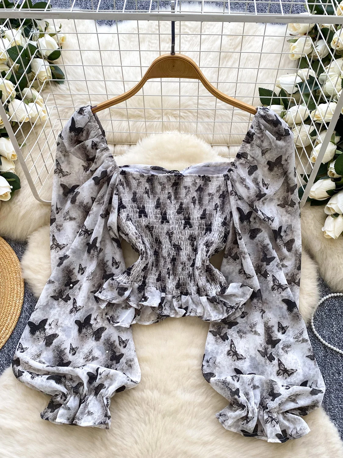 花柄装飾付きレディースシフォンシャツ スクエアカラー ギャザーウエスト ランタンスリーブ ショートトップ 韓国風 ルーズフィット 長袖