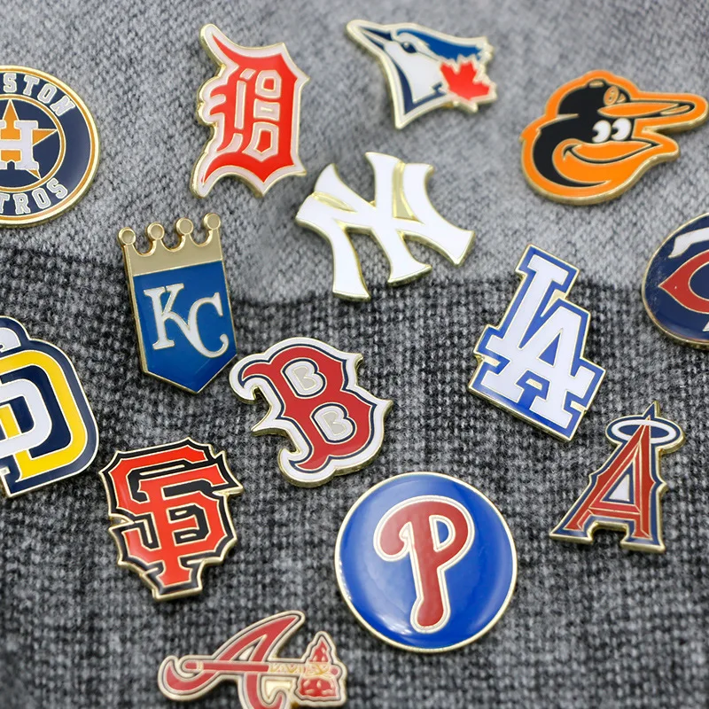 Baseball Badge new york Yankees Los Angeles Dodgers metal badge brooch bag baseball cap decorative holiday gift.