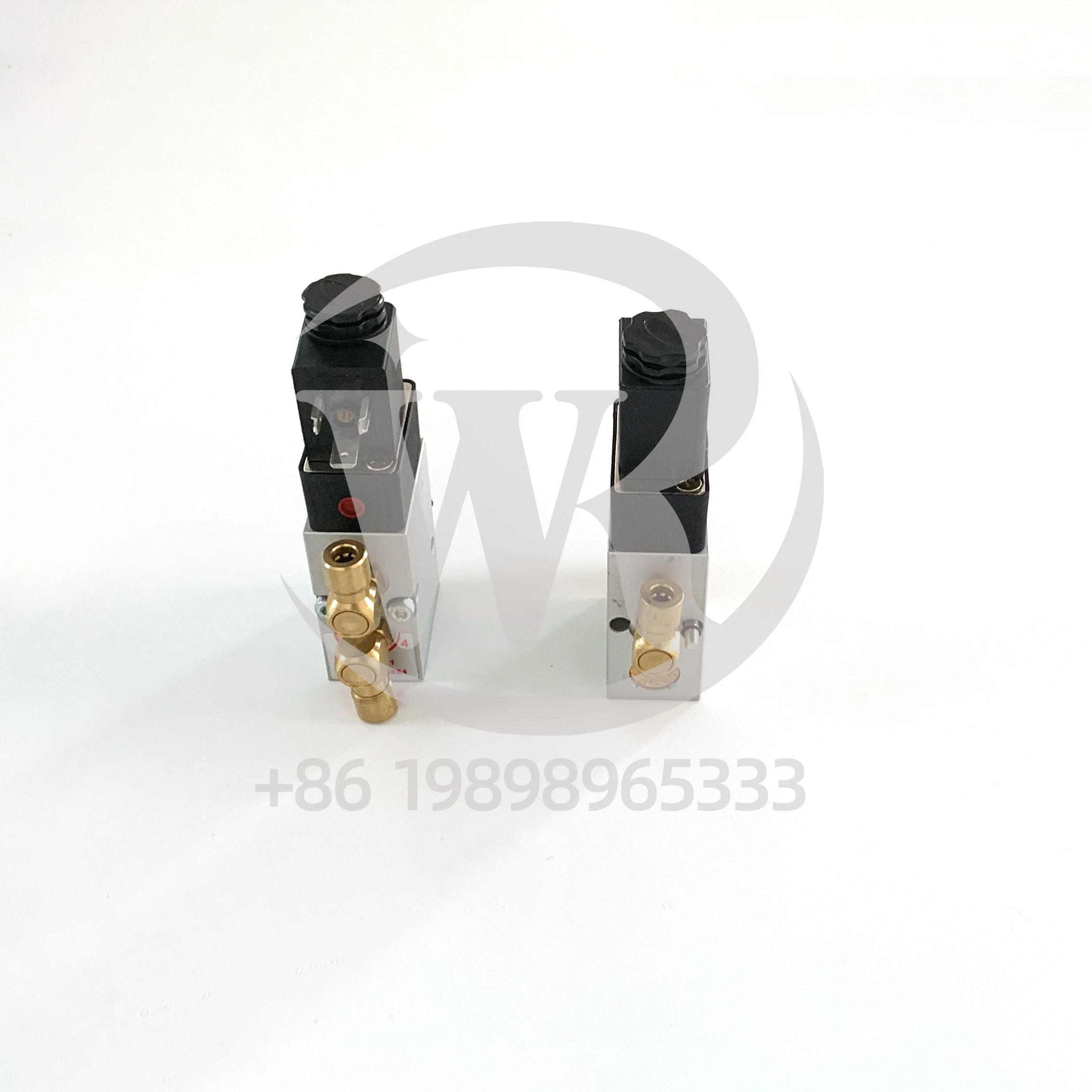 

Heidelberg SM102 CD102 VALVE Printing Press Solenoid Valve 98.184.1051