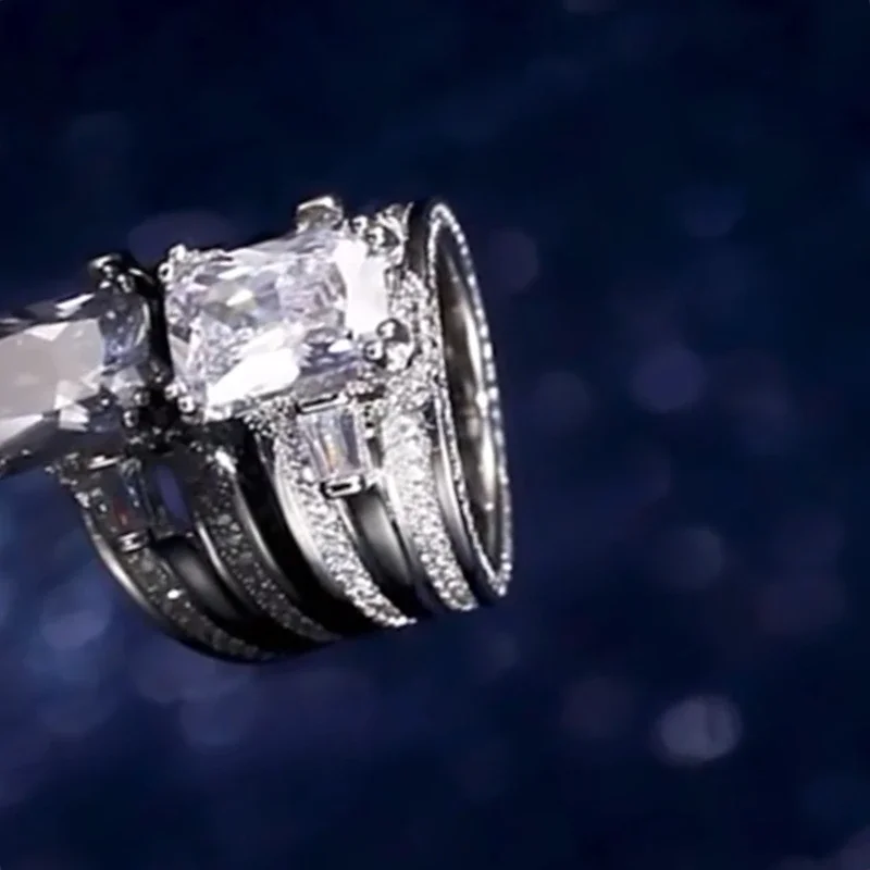 New Luxurious Square Three-dimensional Dazzling Ring with Design Sense, Eternal Zircon Temperament for Brides, Wedding Jewelry