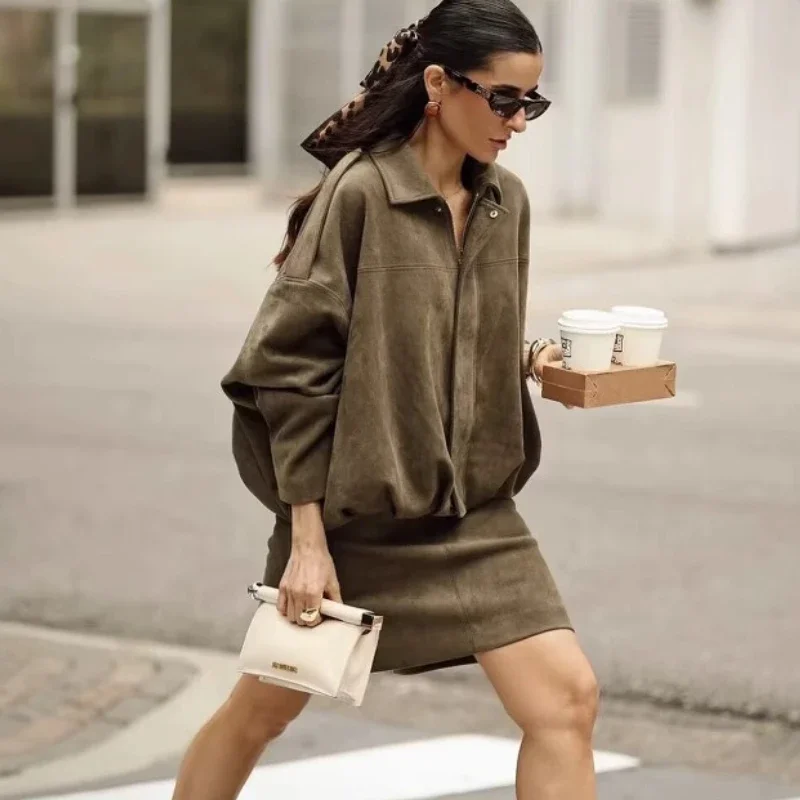 Stylish Bomber Jacket Women's Round Neck Zipper Button Long Sleeves Splicing Coat 2025 New Autumn Daily Commuting Outfit