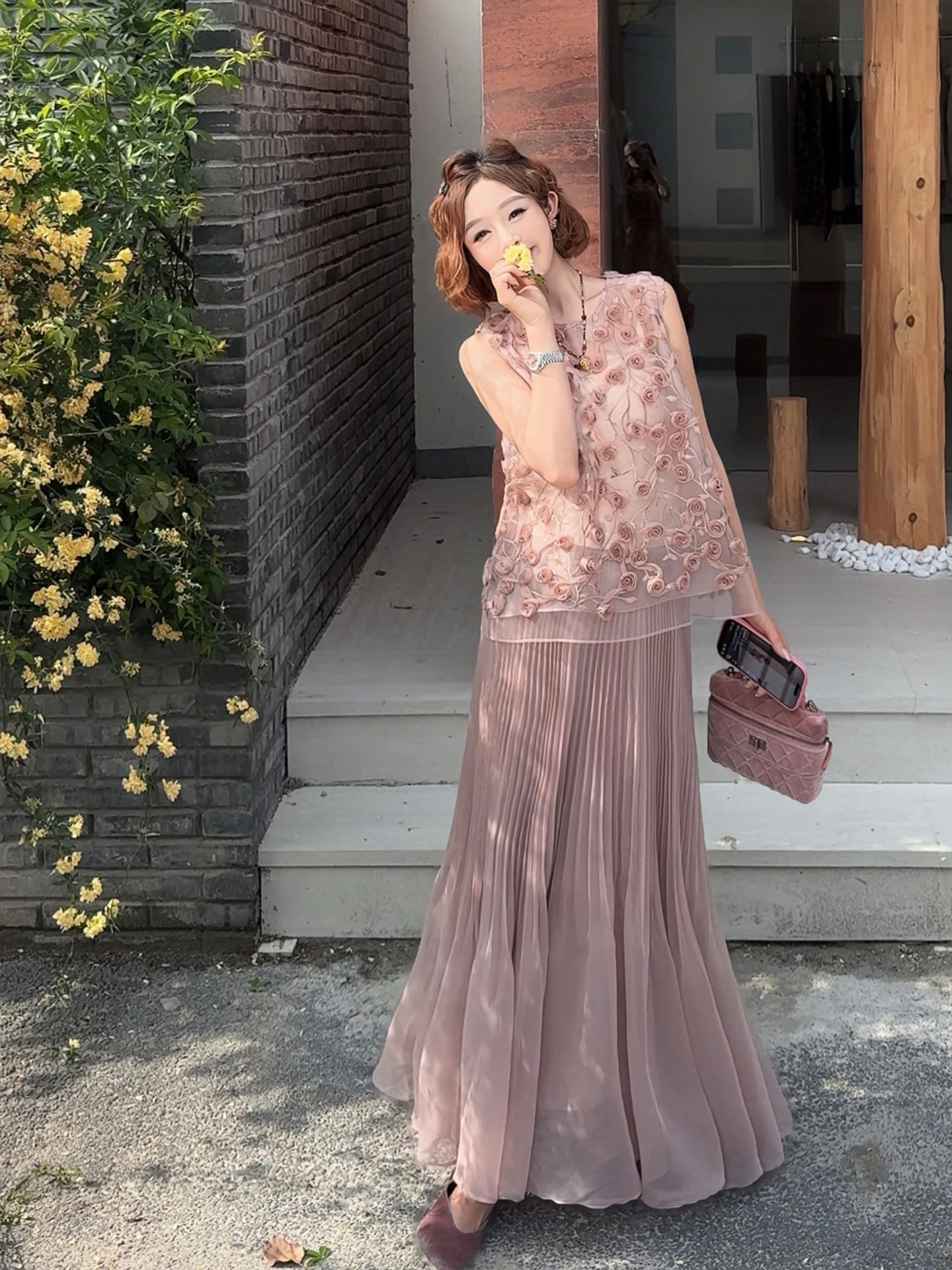 

Yolo Rose Estate 2026 Summer Handmade Gold Thread Cloud Soft Mesh Vest Lightweight Transparent Women's Standard Fit Tank Top