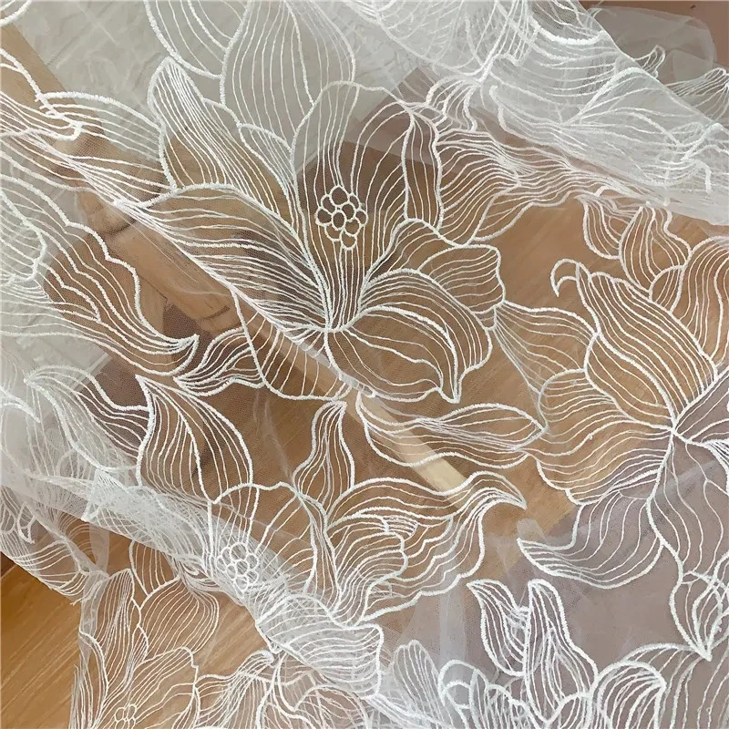 White Morning Glory Floral Bridal Veils Wedding Accessories for Brides With Comb Embroidered Flowers Cathedral Long Unique New