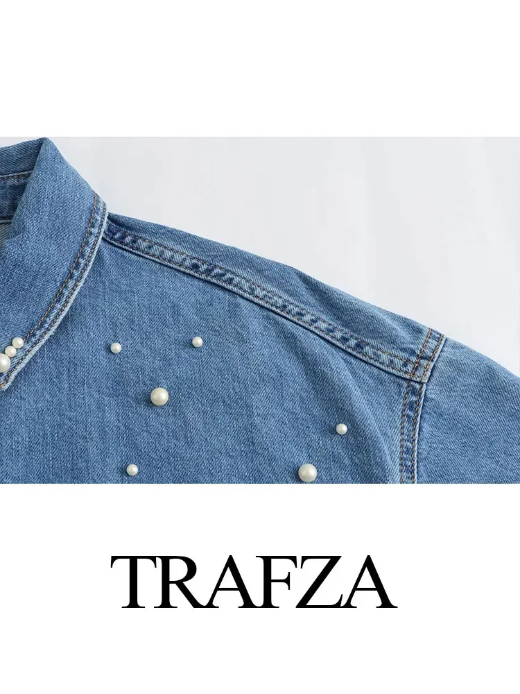 TRAFZA Women\'s Fashion Artificial Pearl Denim Casual Shirt Autumn Retro Long Sleeve Button Up Women\'s Loose Shirt Chic Top