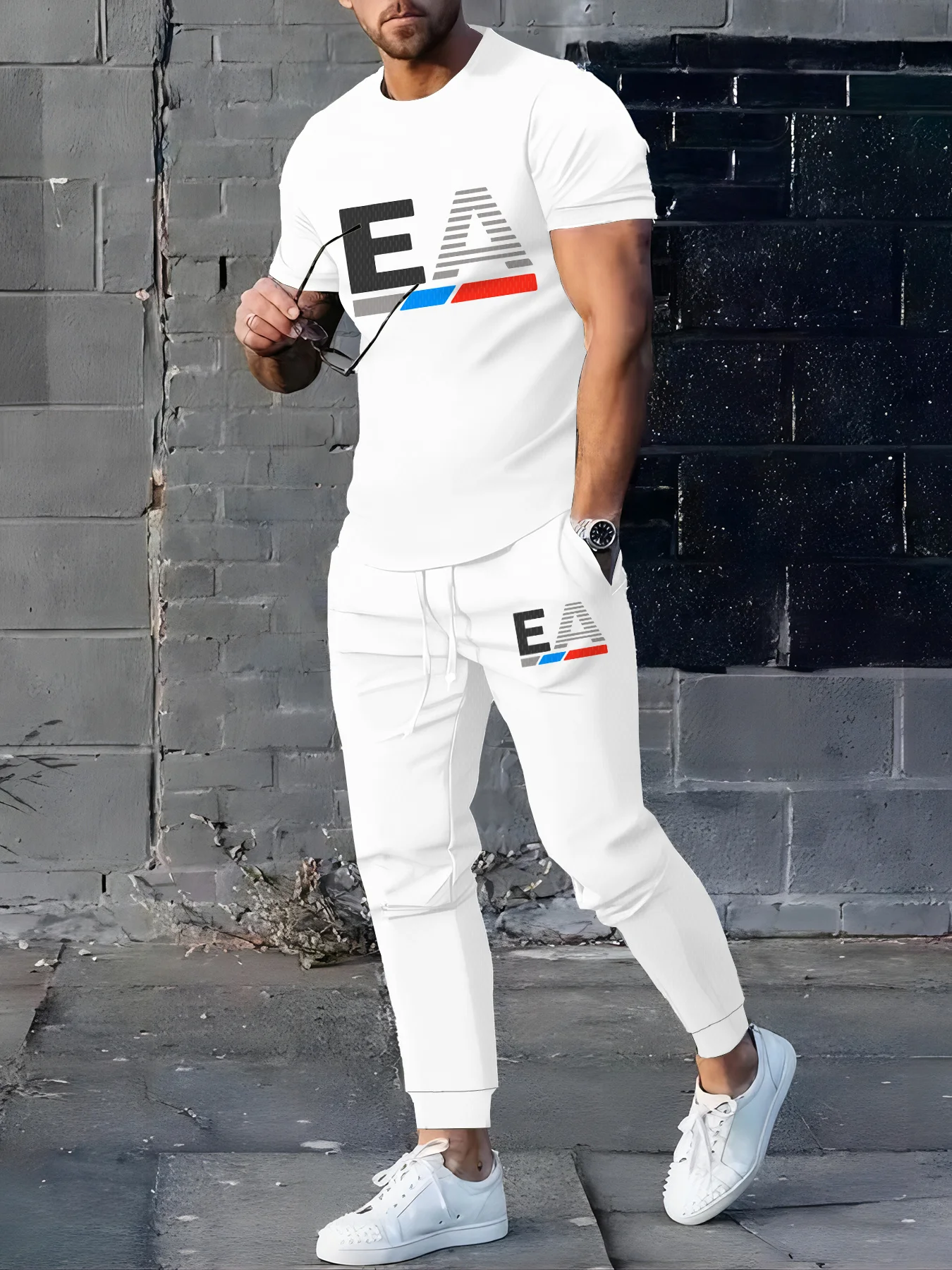 

Новый мужской комплект на лето 2025 — это повседневный, модный, спортивный, быстросохнущий, дышащий, мягкий и удобный, с 3D-принтом букв.