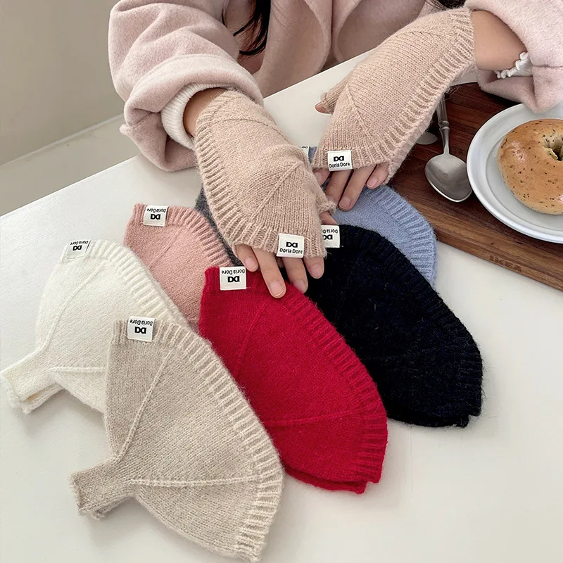 Simple Warm Touch Screen Half Gloves Thicken Korean Conch Knitted Gloves Short Creative Winter Shell Gloves