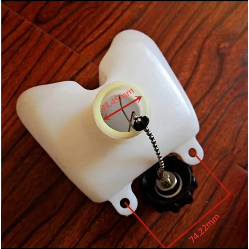 Suitable for YAMAHA 2-stroke 2-horsepower Outboard Motor on-board Propulsion Engine Oil Tank Oil Pot