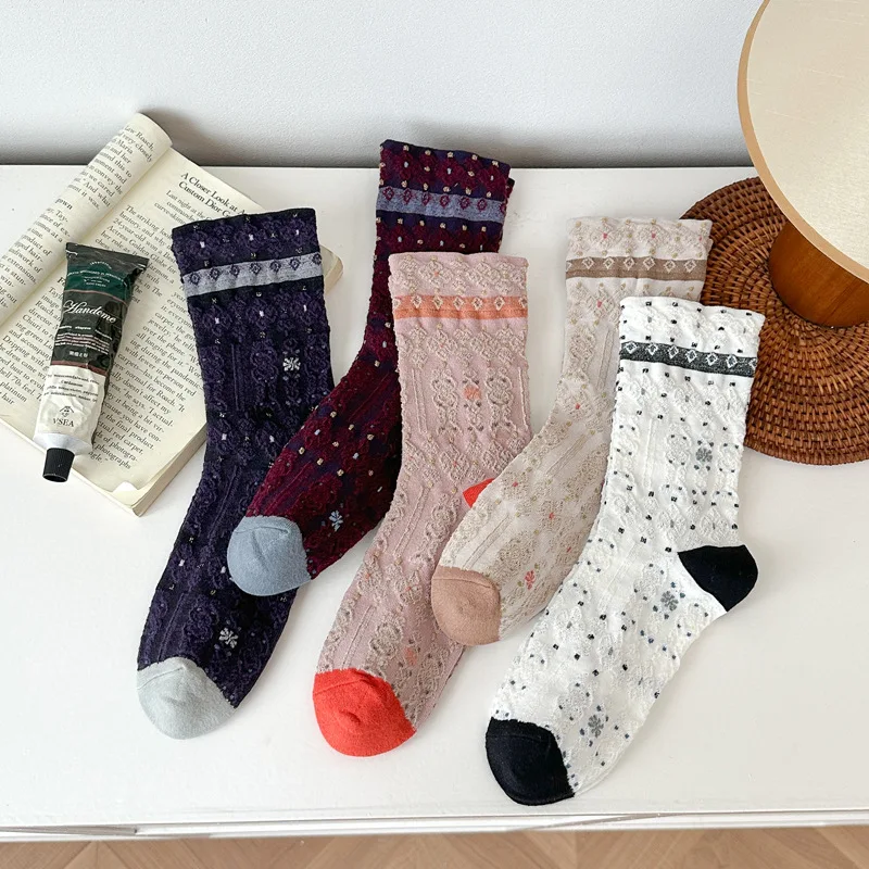 1/5 Paar Herbst-Winter-Retro-Freizeitsocken, vielseitig einsetzbar, mittellang, mit Farbblockierung, süße, schweißabsorbierende, einfache Freizeitsocken