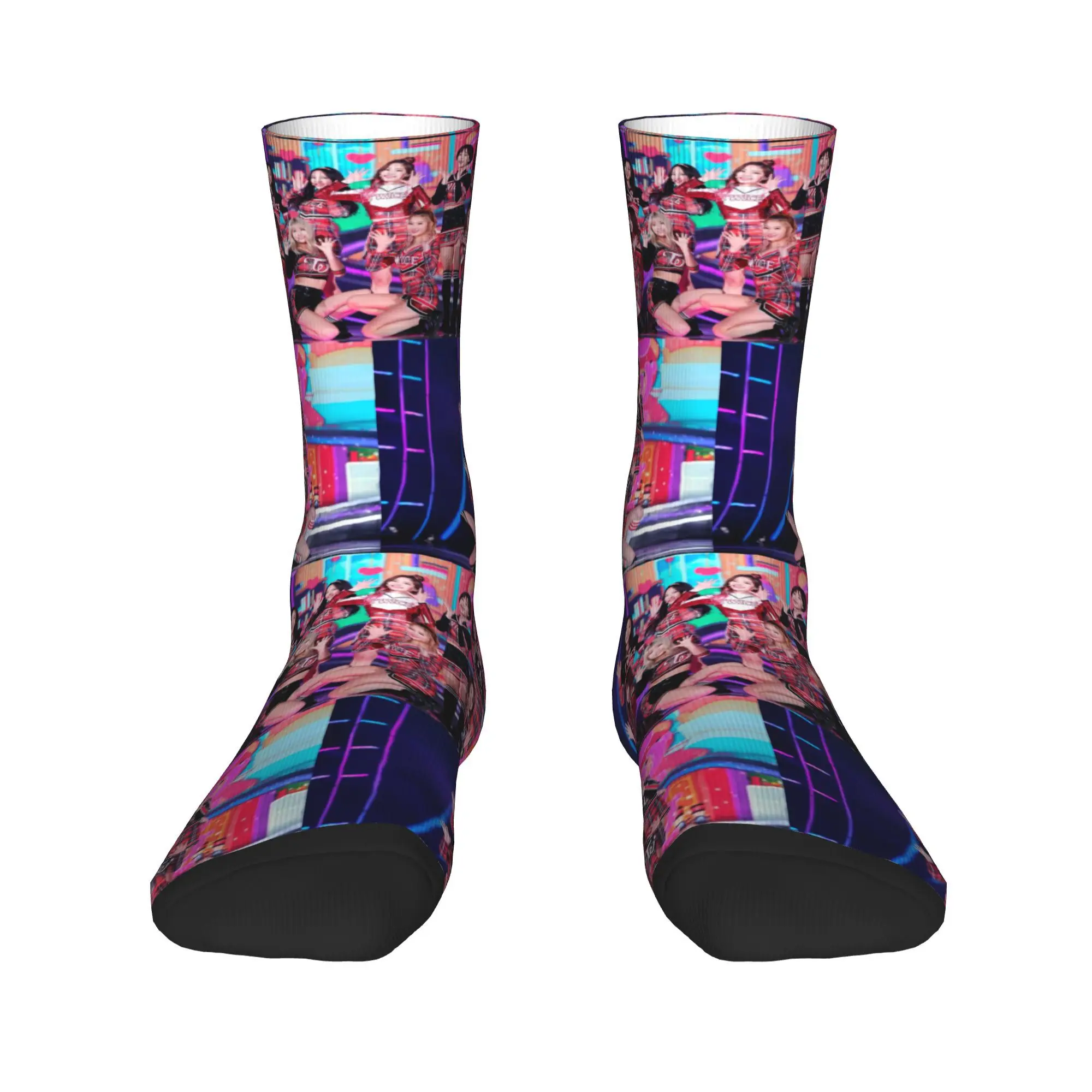 متعة Kpop المغني مرتين الفتيات الجوارب Harajuku جوارب فائقة النعومة كل موسم الجوارب الطويلة اكسسوارات للرجل امرأة الهدايا