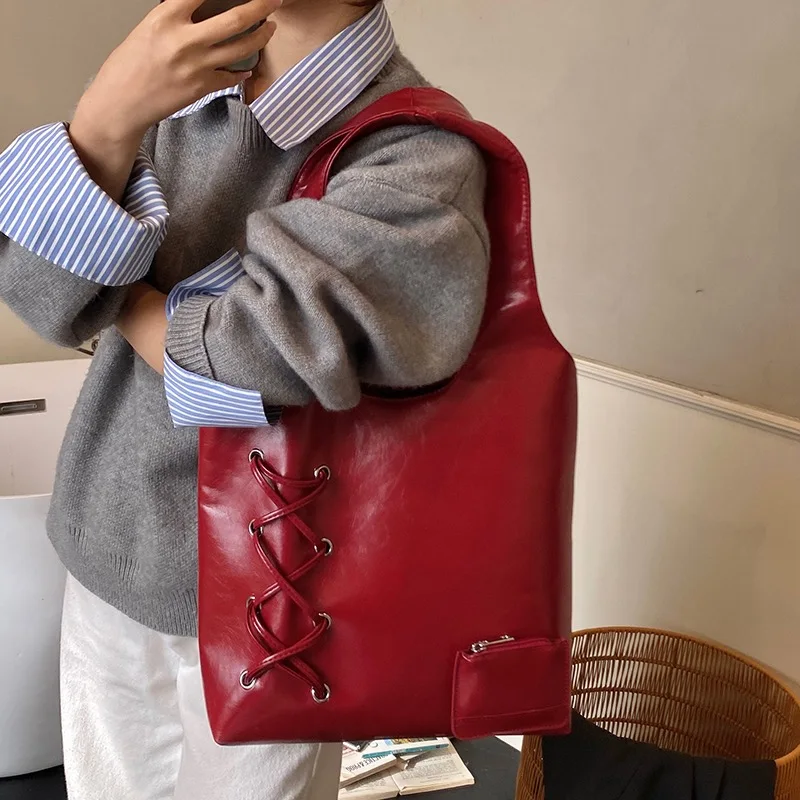 

Women's High-End Luxe Bag Versatile Large Capacity 2025 Trendy Chic Autumn Winter Commuter Shoulder Bag Streetwear Tote Bag