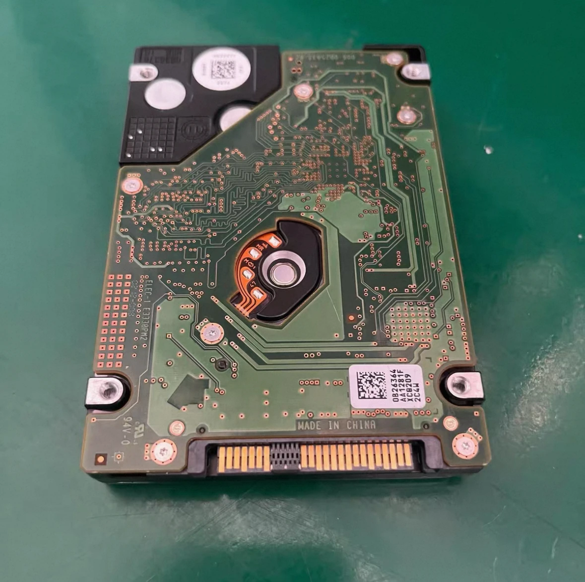 

Для серверного жесткого диска 08WP8W HUC106060CSS600 600G 2.5 SAS 10K R710 R720 R620