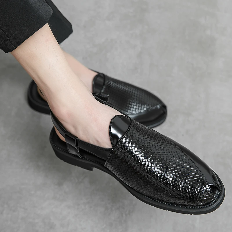 

Summer 2026 men's Genuine Leather sandals beach Half shoes soft leisure sandals men slippers both lightweight non-slip Big Size