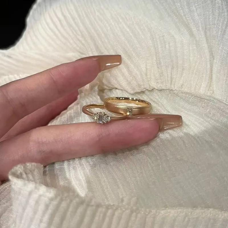 

Минималистичное матовое золотое кольцо с одним бриллиантом, с эффектом солнечного бриллианта, для указательного пальца