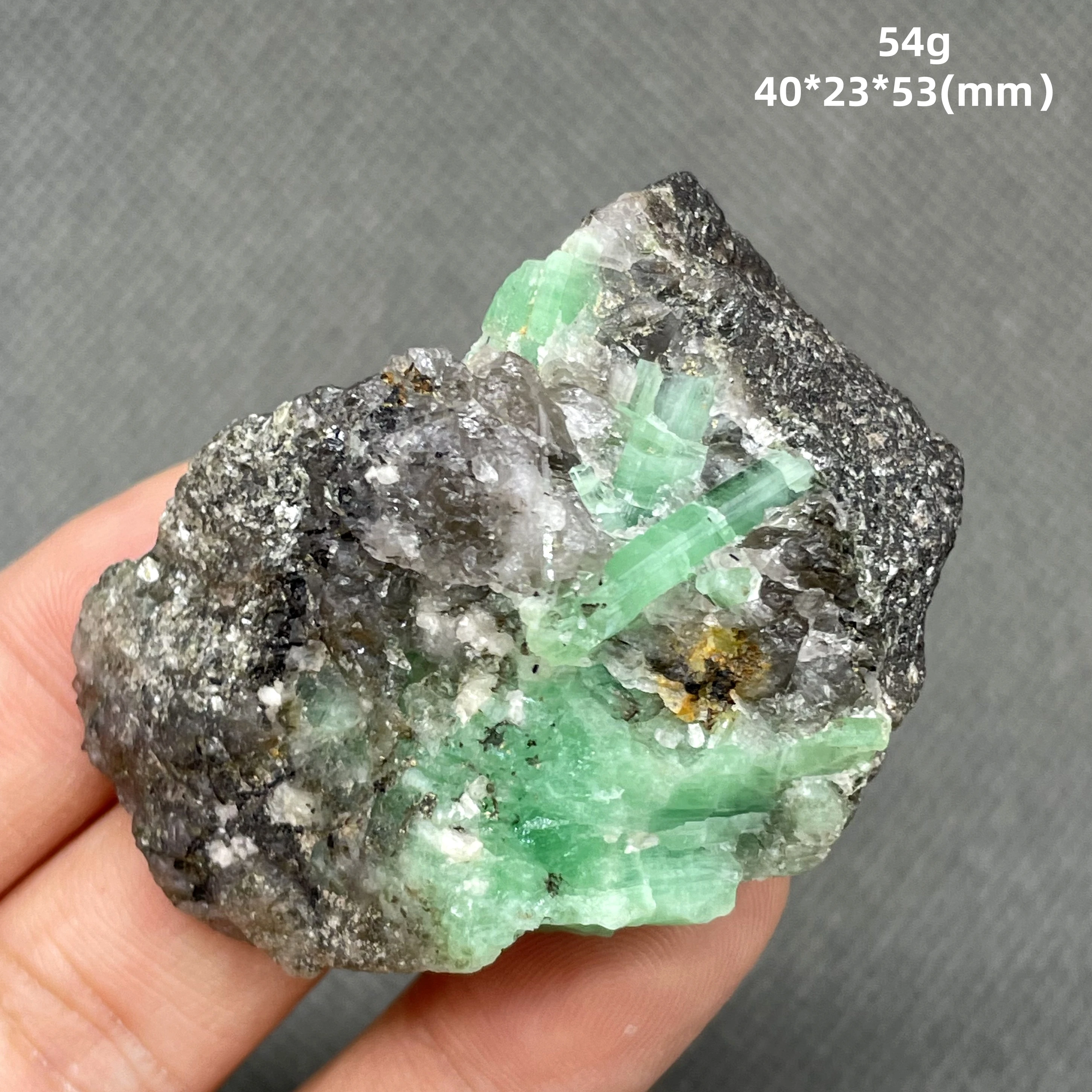 

Natural emerald mineral crystal specimen healing quartz from China (crystals and stones Quartz crystal stones )