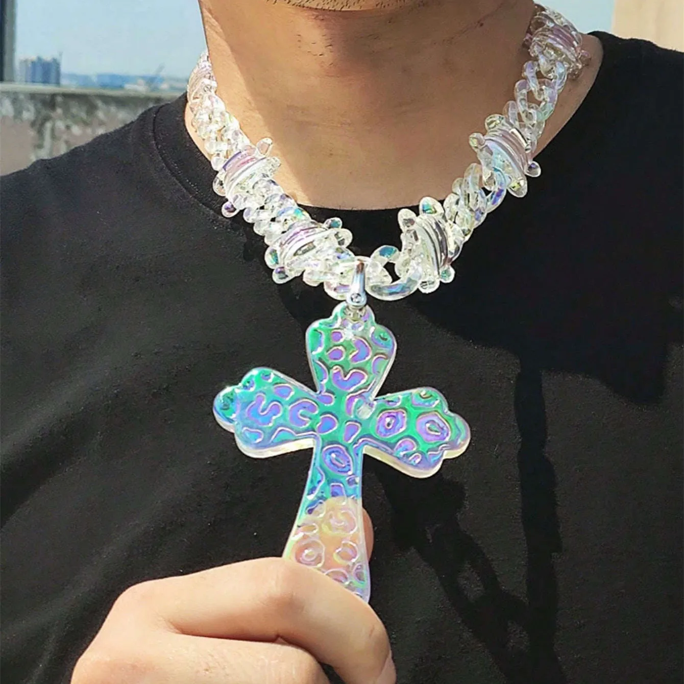 

Transparent Big Leopard Print Cross Acrylic Pendant Necklace for Women Men HipHop Barbed Wire Chain Necklace Rock Jewelry Gift