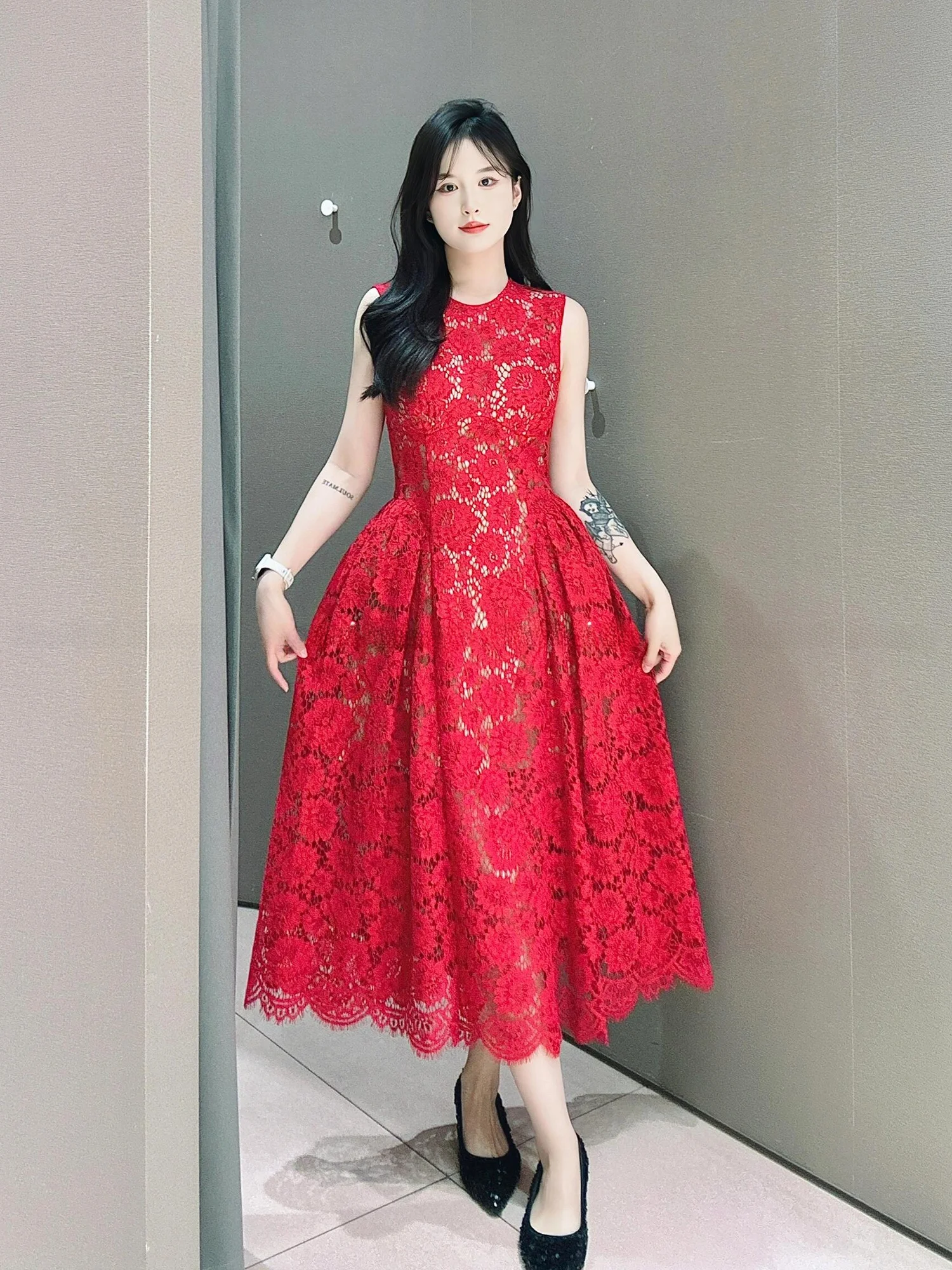 Vestido E Longo Sem Mangas de Renda com Cintura Ajustada Estilo Colete Verão Nova Chegada Moda Fena