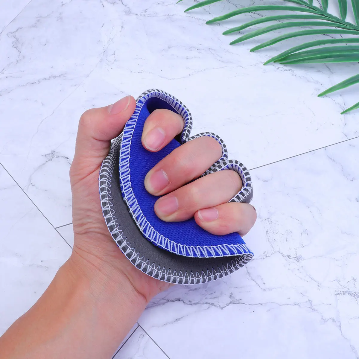 

1Pair Palm Care Gloves Finger Vent Sports Anti-Skid Breathable Waterproof Cycling Fitness Weight Lifting Protective Gloves Blue