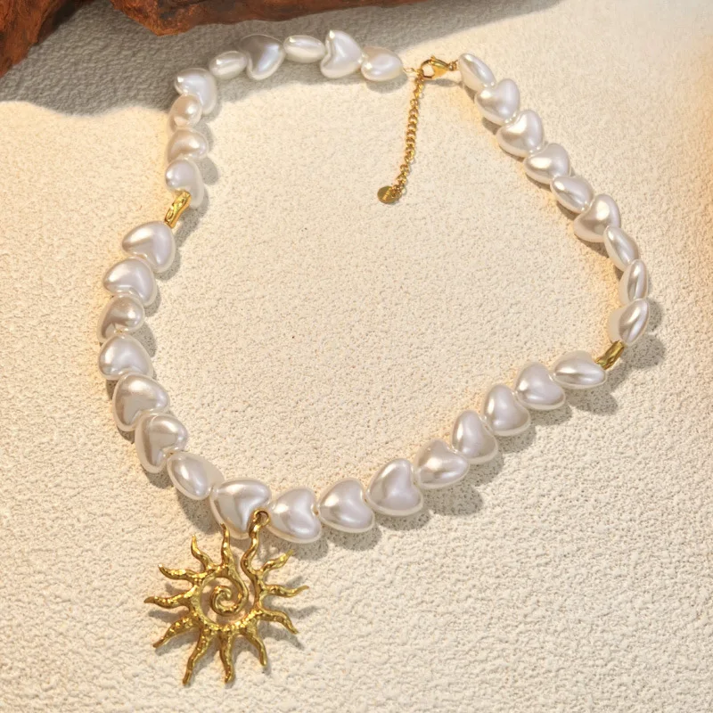 Elegant Thick Heart Pearl Neckalce Handmade Beading Lava Textured Twist Gold Color Sun Pendant Clavicle Choker Collar Jewelry