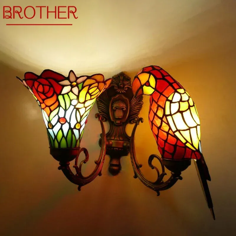 

BROTHER Tiffany parrot Wall Lamps American countryside Children's room Homestay Villa Hotel Stained Glass Animal Decoration Lamp